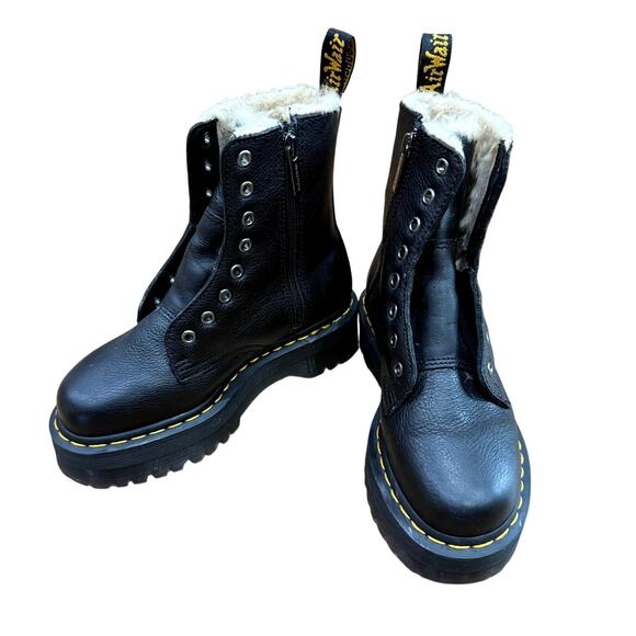 Dr. Martens Women's Jadon Boot Black Leather Faux Fur Lined Platforms Size 6 - Picture 4 of 9